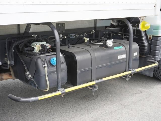 Mitsubishi CANTER 2013-02 196213-19