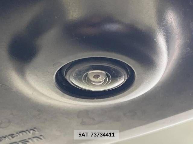 Nissan NOTE 2015-06 338535-19