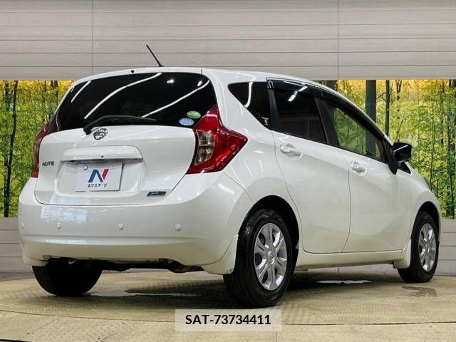 Nissan NOTE 2015-06 338535-16