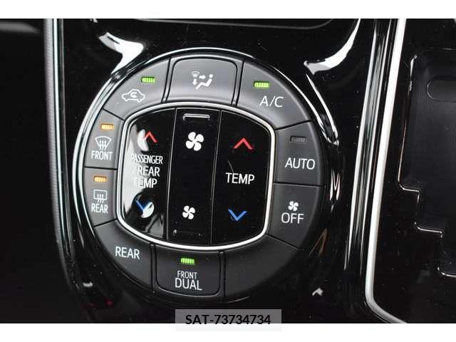 Toyota NOAH 2019-11 321628-9