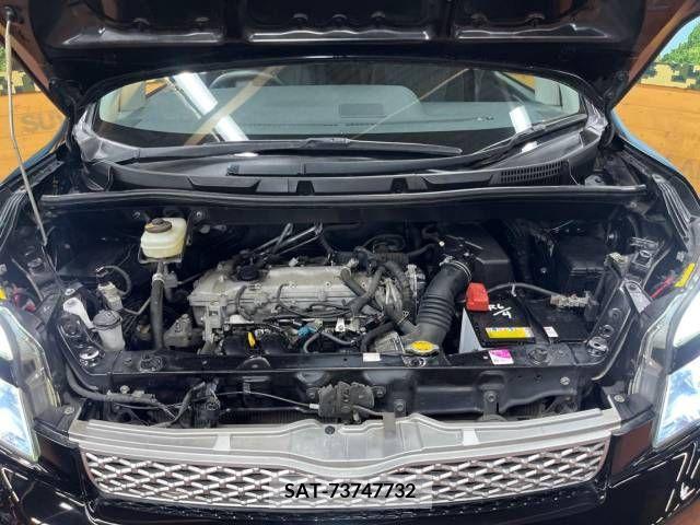 Toyota VOXY 2011-11 289046-18