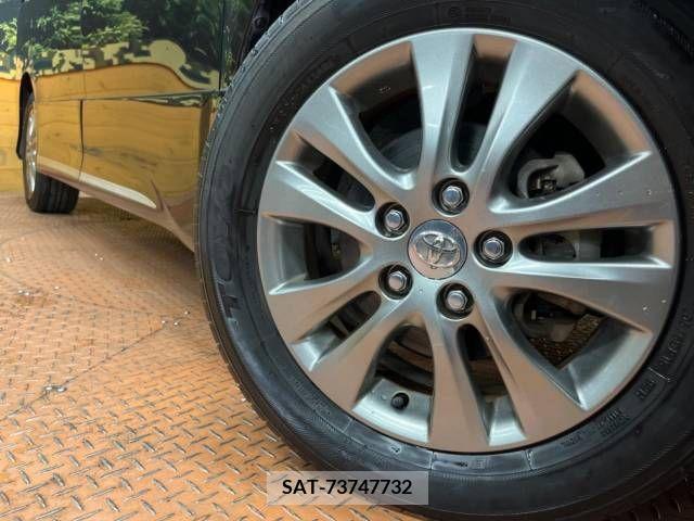 Toyota VOXY 2011-11 289046-13