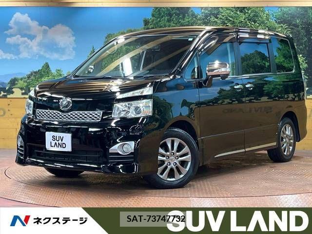 Toyota VOXY 2011-11 289046-0