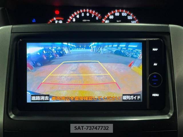 Toyota VOXY 2011-11 289046-4