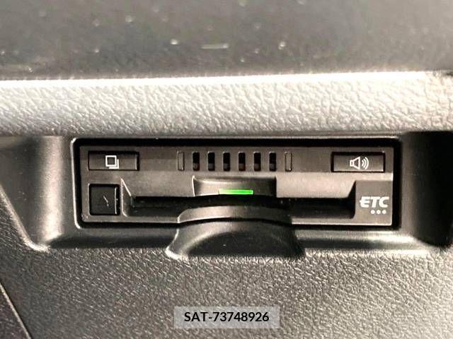 Toyota VITZ 2019-03 211882-6
