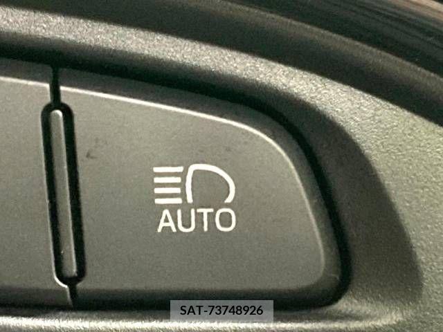 Toyota VITZ 2019-03 211882-5