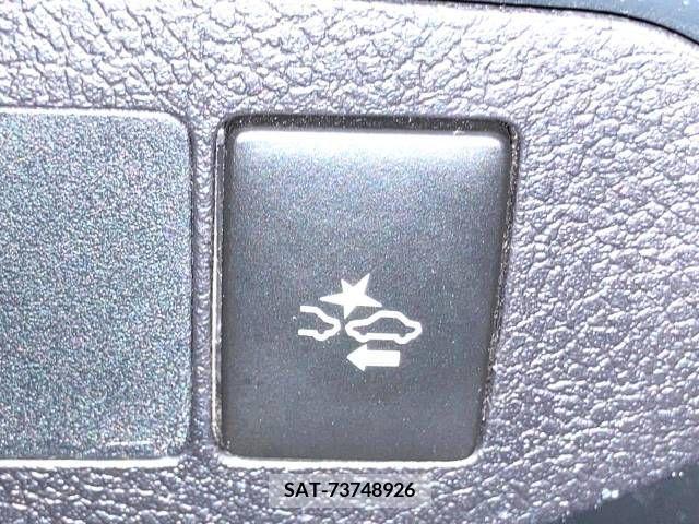 Toyota VITZ 2019-03 211882-4