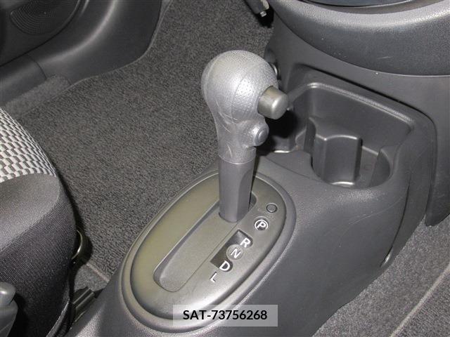 Nissan MARCH 2021-12 214546-8