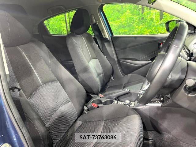 Mazda DEMIO 2017-05 267468-8