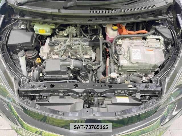Toyota AQUA 2016-08 375844-18
