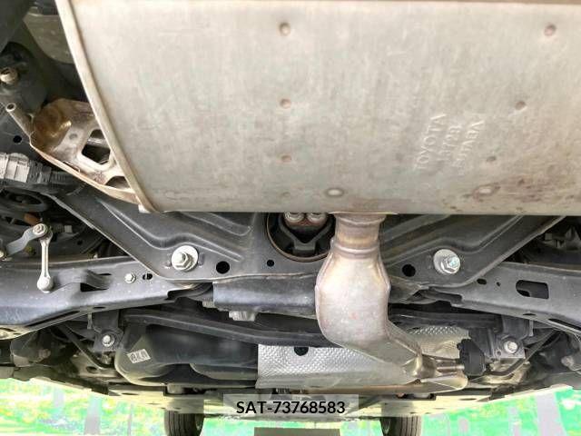 Toyota PRIUS 2016-04 322620-14