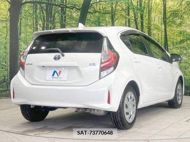 Toyota AQUA 2017-09 389323-17