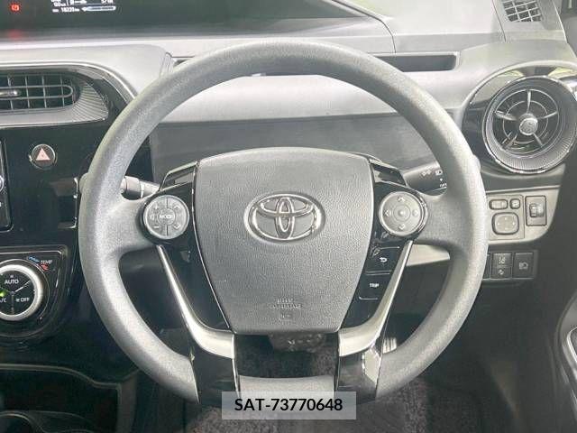 Toyota AQUA 2017-09 389323-11