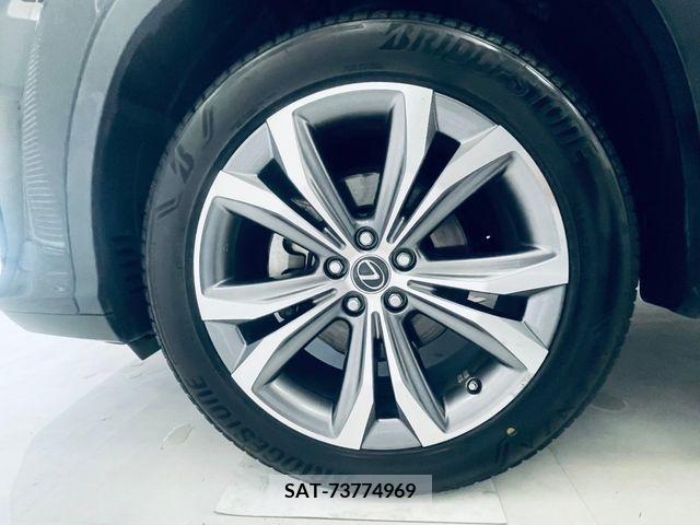 Lexus RX 2019-01 388425-12