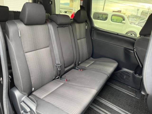 Toyota VOXY 2019-06 188549-10
