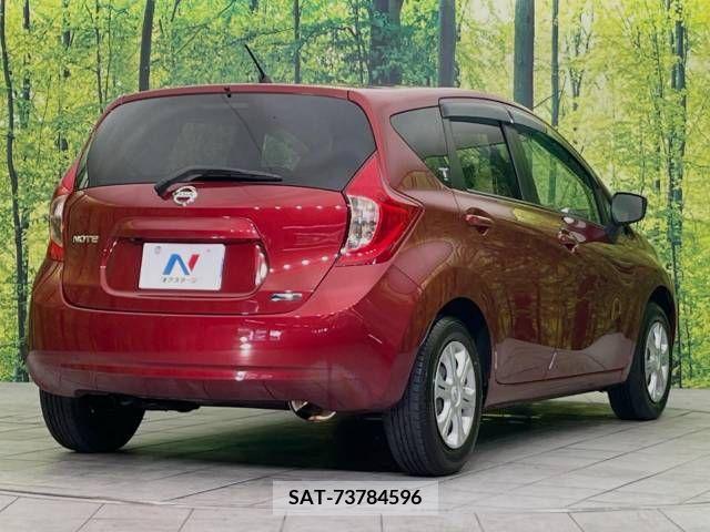 Nissan NOTE 2015-02 365399-17