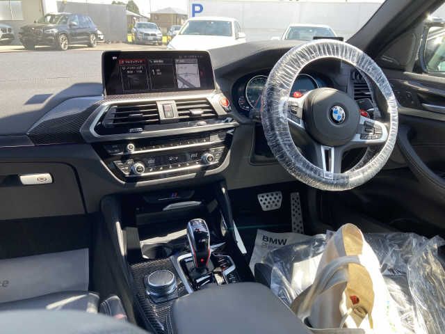 Bmw X4 2021-06 23851-1