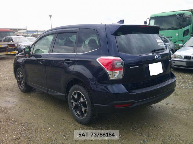 Subaru FORESTER 2018-01 384330-1
