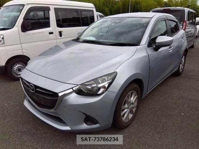 Mazda DEMIO 2019-07 327482-0