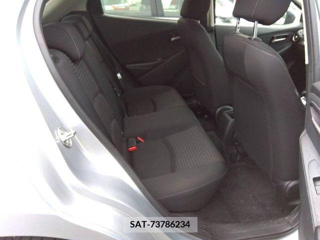 Mazda DEMIO 2019-07 327482-4