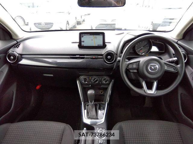 Mazda DEMIO 2019-07 327482-3