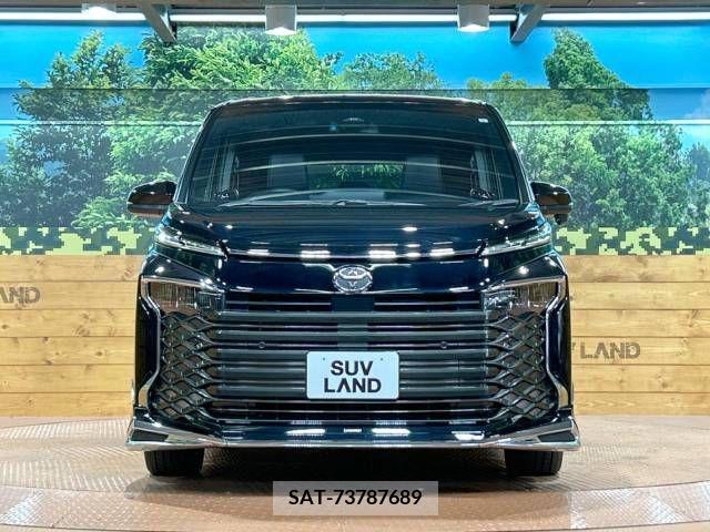 Toyota VOXY 2023-03 222155-15