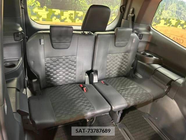 Toyota VOXY 2023-03 222155-10