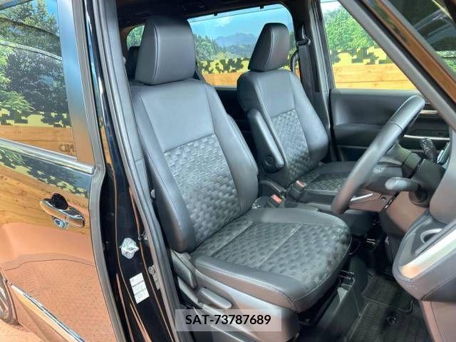 Toyota VOXY 2023-03 222155-8
