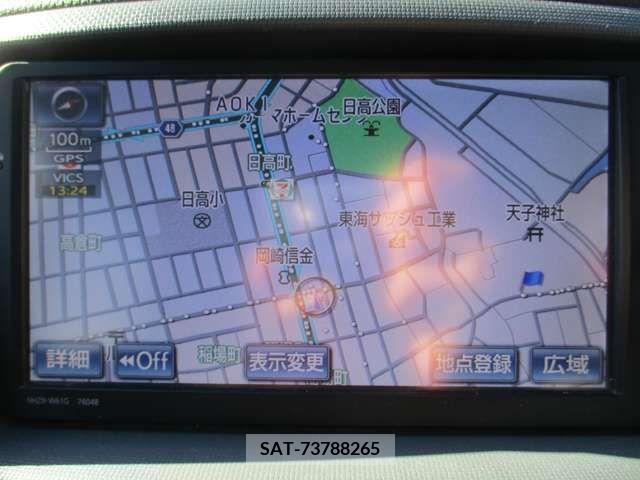 Toyota SIENTA 2011-08 211947-19
