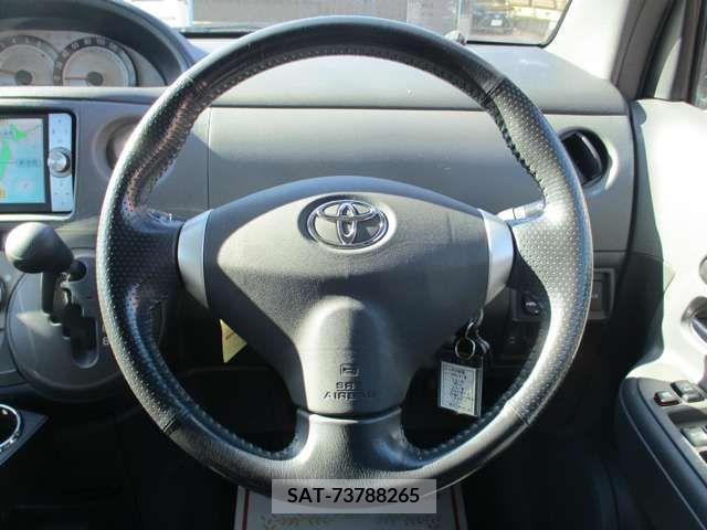 Toyota SIENTA 2011-08 211947-18