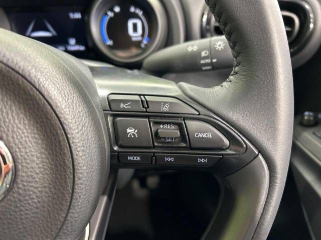 Toyota YARIS CROSS 2023-07 184922-5