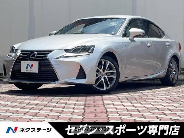 Lexus IS 2019-06 300092-0