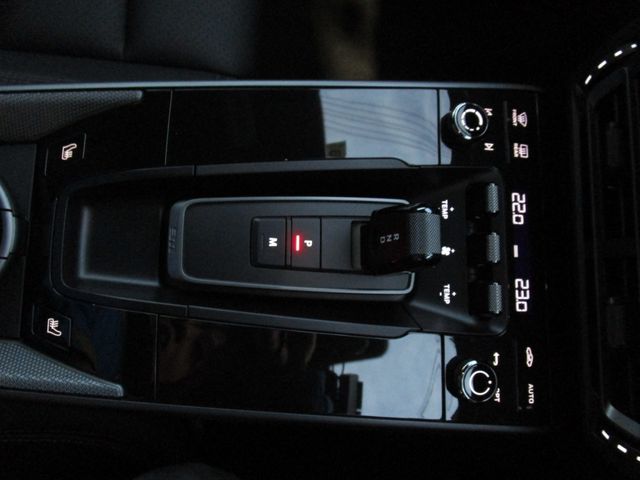 Porsche 911 2020-09 1613-25