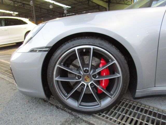 Porsche 911 2020-09 1613-14