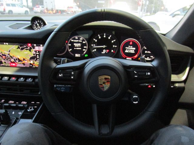 Porsche 911 2020-09 1613-24
