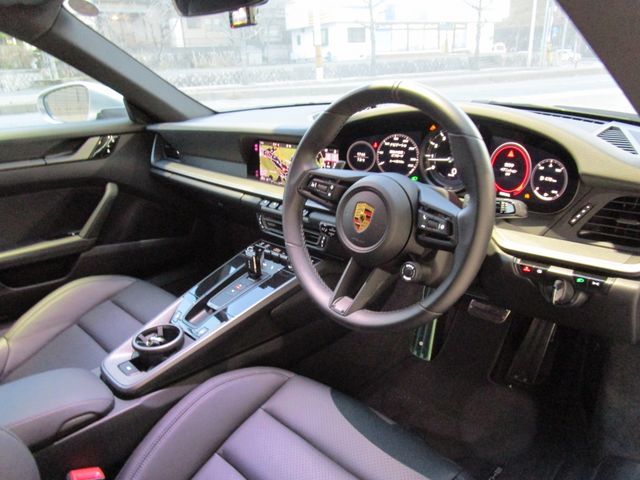 Porsche 911 2020-09 1613-21