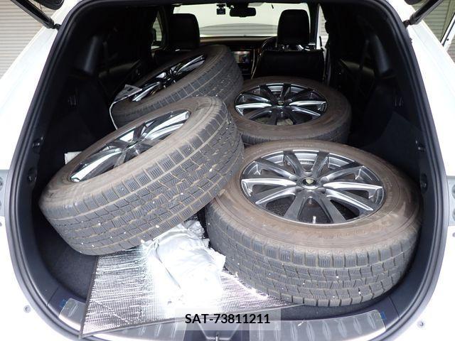 Toyota HARRIER 2017-10 391123-27