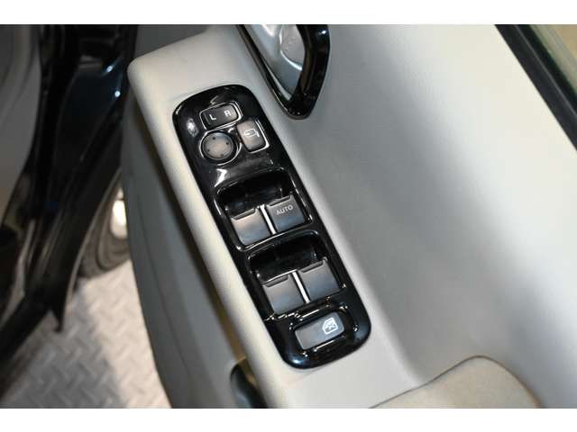 Suzuki EVERY WAGON 2012-05 17156-16