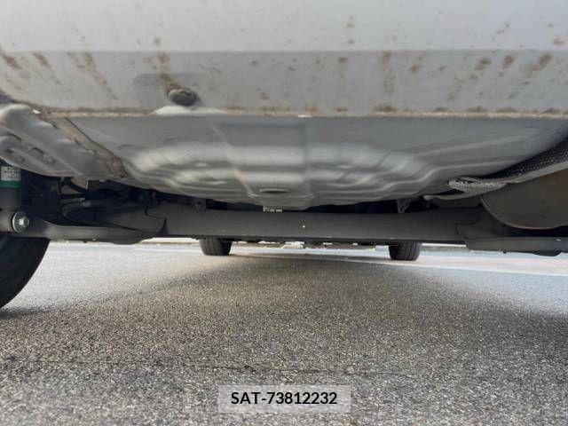 Nissan NOTE 2017-07 365490-19