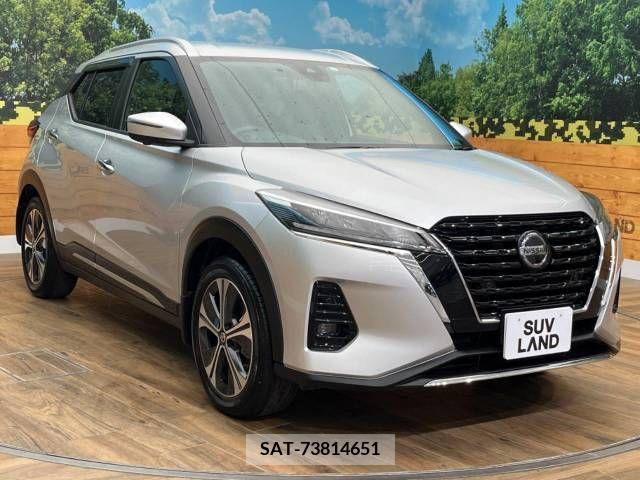 Nissan KICKS 2023-03 377984-16