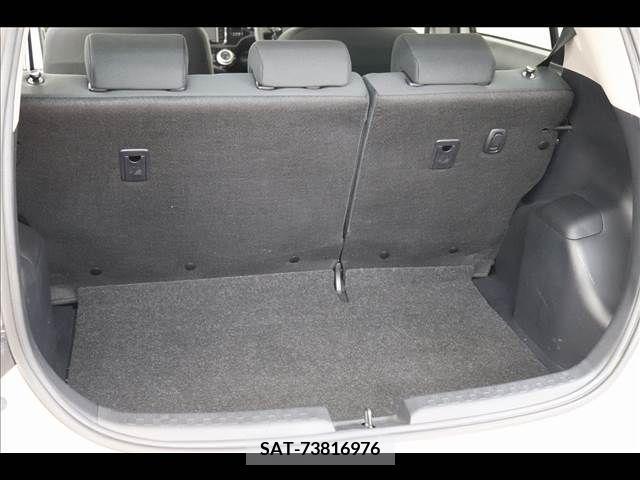 Toyota AQUA 2016-11 292239-13