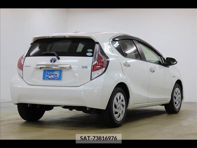 Toyota AQUA 2016-11 292239-18