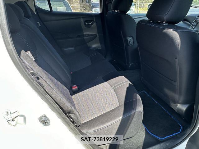 Nissan LEAF 2017-10 383163-12