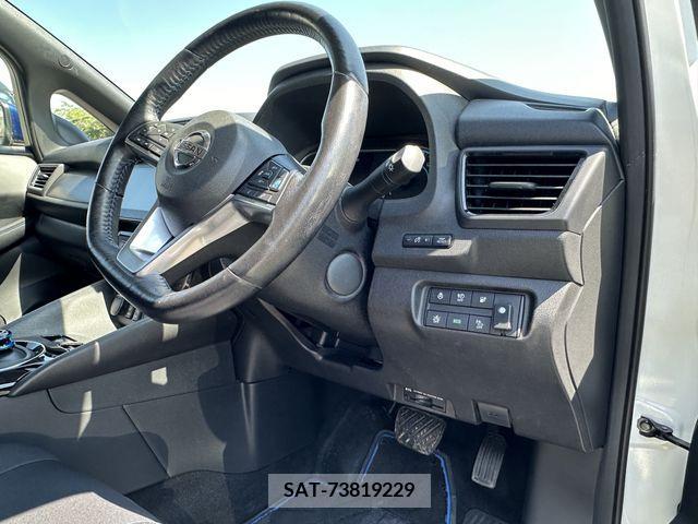 Nissan LEAF 2017-10 383163-8