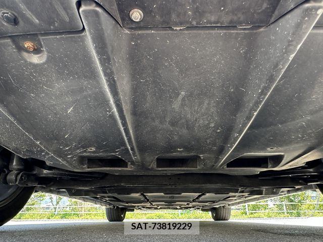 Nissan LEAF 2017-10 383163-27