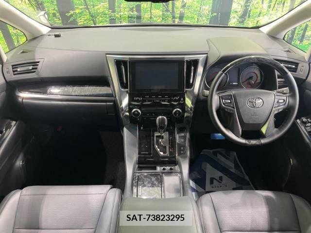 Toyota ALPHARD 2022-11 355368-1