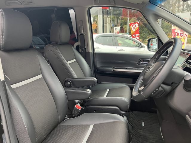 Honda e 2020-09 192681-4