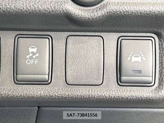 Nissan NOTE 2019-05 336570-7