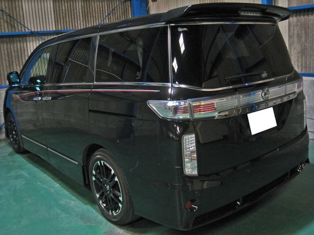 Nissan ELGRAND 2019-01 3850-1