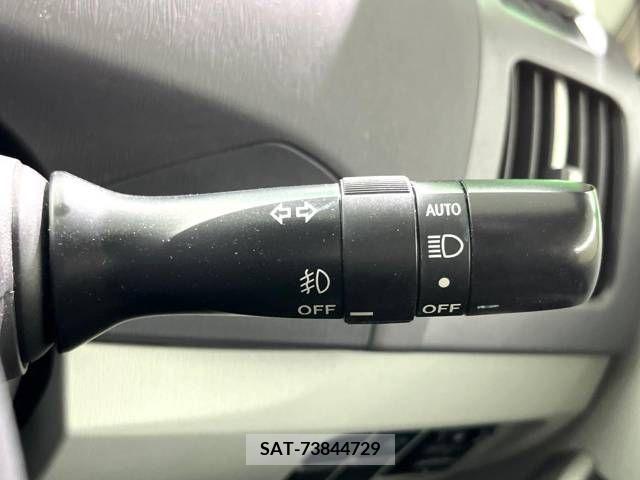 Toyota PRIUS 2010-03 255768-6